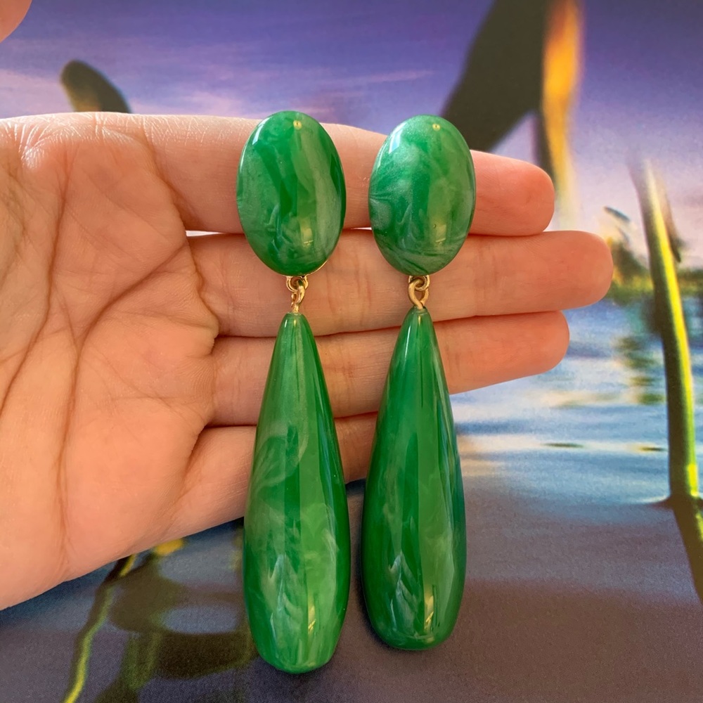Green teardrop earrings